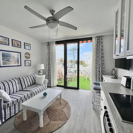 Atlantic View Apartment Costa Adeje Heated Pool Апартаменты *