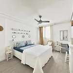 Paulmarie Aquatic Apartment