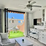 Paulmarie Aquatic Apartment
